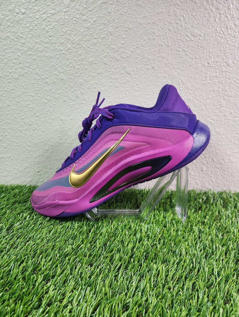 New!!  Nike A'One Unapologetic  Size 11 Womens/ Size 9.5 Men
